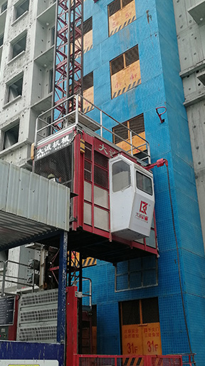 如何快速查出施工升降機漏油部位？