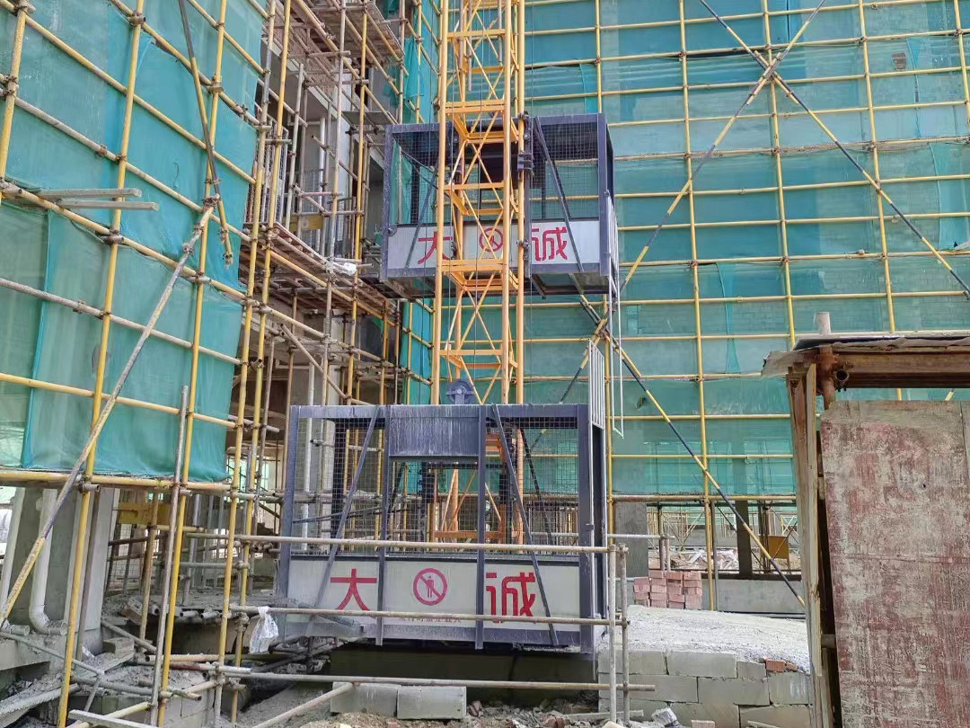 鋼絲繩物料機在建筑領域中有哪些具體應用案例？